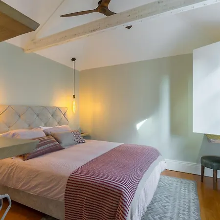 Daire Stylish Downtown Duplex 2br Walk Everywhere! *