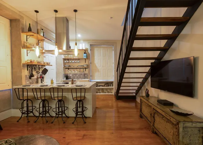 Stylish Downtown Duplex 2br Walk Everywhere! * Porto