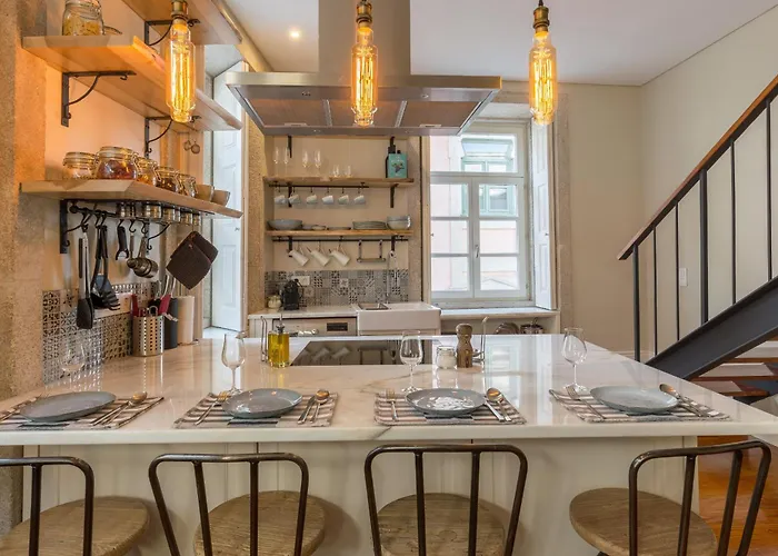 Stylish Downtown Duplex 2br Walk Everywhere!