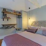아파트 Stylish Downtown Duplex 2br Walk Everywhere! *