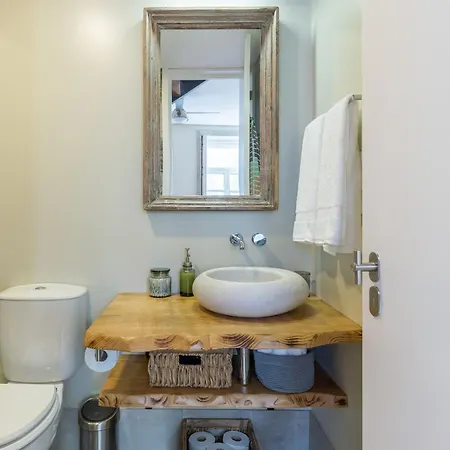 公寓 Stylish Downtown Duplex 2br Walk Everywhere! 波尔图